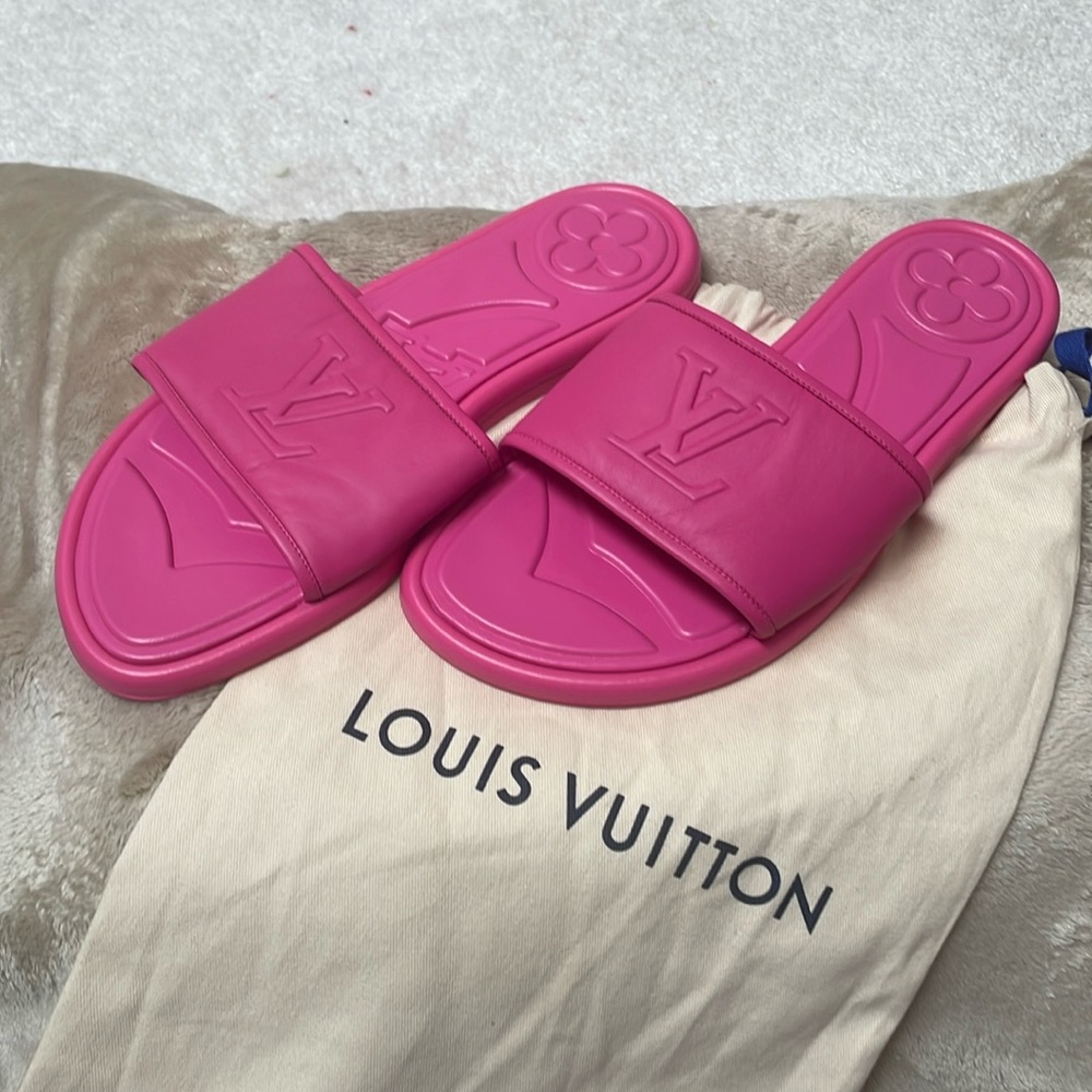 Louis Vuitton Slides/Sandals - Picture 2 of 16